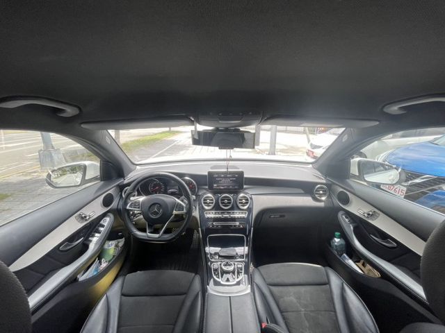 認證車  中華賓士總代理  一手車  全原廠保養  原版原漆  23P  環景  Carplay   黑內飾  第14張相片