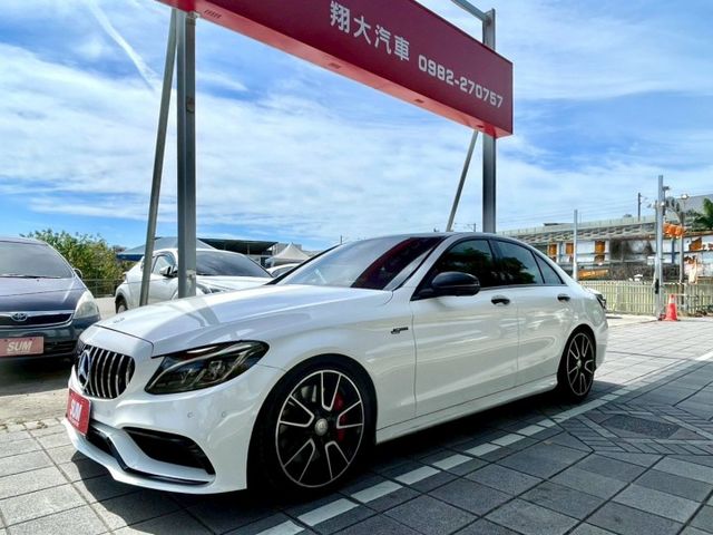 總代理 空力套件 換檔撥片 電動天窗 電動椅  全車環景 數位儀錶板 自動大燈 電動尾門 賽車椅  BSM/盲點偵測系統  第1張相片