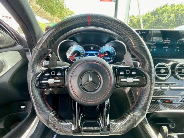 總代理 空力套件 換檔撥片 電動天窗 電動椅  全車環景 數位儀錶板 自動大燈 電動尾門 賽車椅  BSM/盲點偵測系統  第4張相片