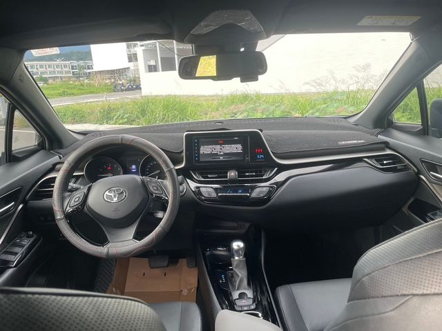 TOYOTA豐田 C-HR  第5張相片