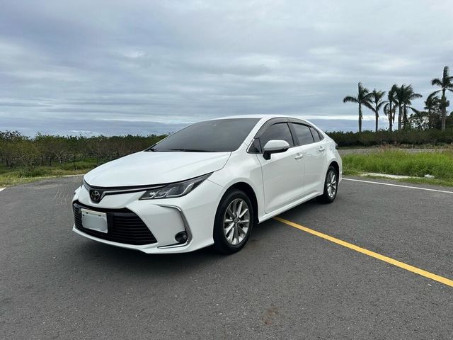 TOYOTA豐田 ALTIS  第1張相片