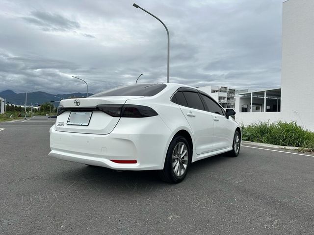 TOYOTA豐田 ALTIS  第2張相片
