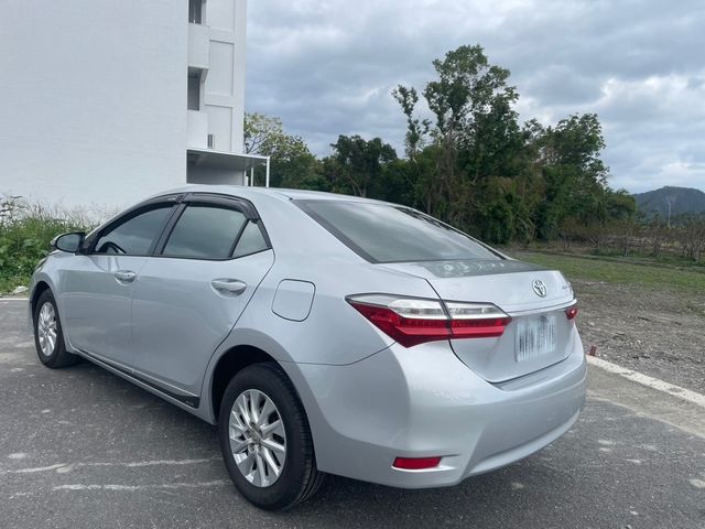TOYOTA豐田 ALTIS  第3張相片