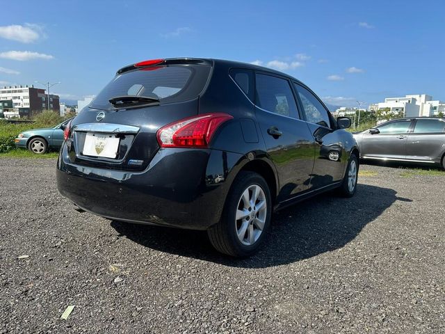 NISSAN日產 TIIDA  第2張相片