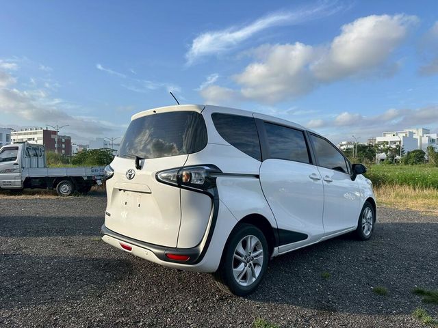 TOYOTA豐田 SIENTA  第2張相片