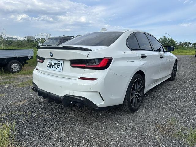 BMW寶馬 330  第2張相片
