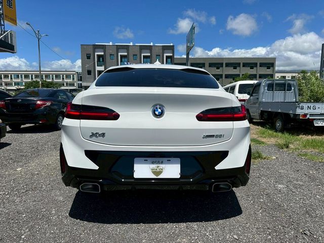 BMW寶馬 X4 XDRIVE30I  第4張相片
