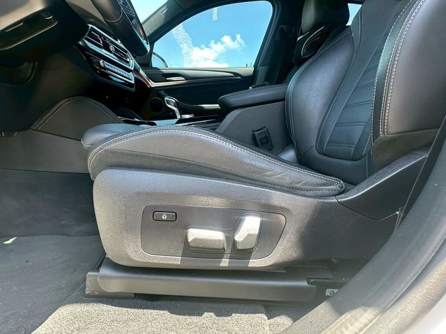 BMW寶馬 X4 XDRIVE30I  第8張相片