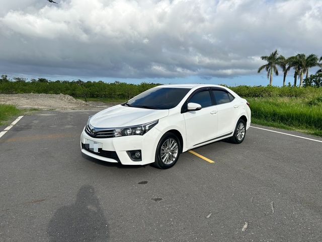 TOYOTA豐田 ALTIS  第1張相片