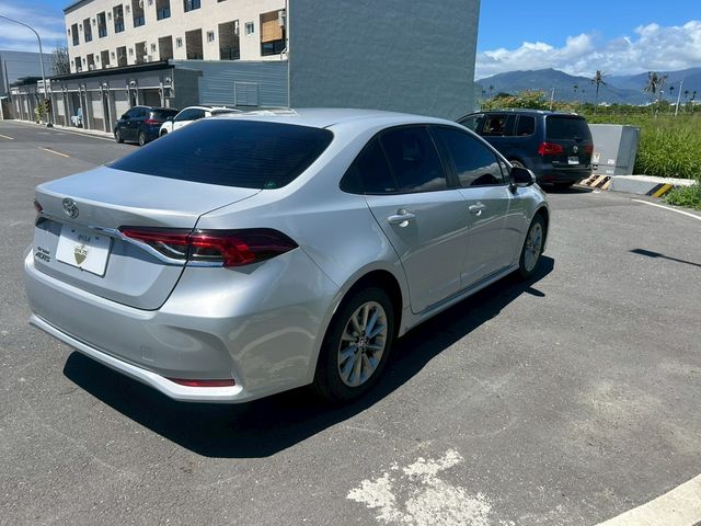 TOYOTA豐田 ALTIS  第2張相片