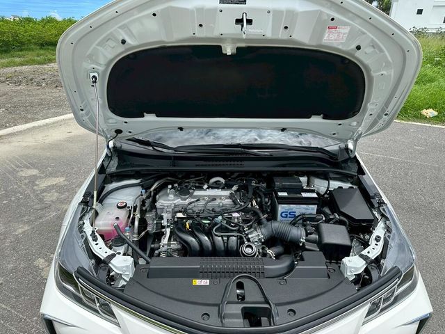TOYOTA豐田 COROLLA ALTIS HYBRID  第6張相片