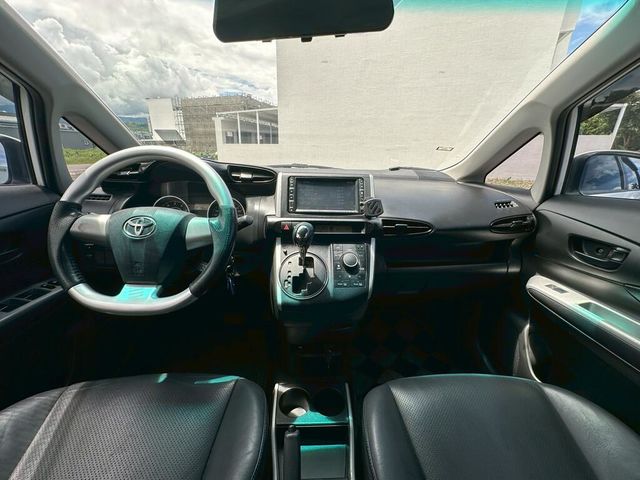 TOYOTA豐田 WISH  第5張相片