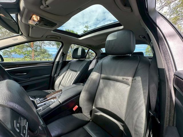 BMW寶馬 528I  第8張相片