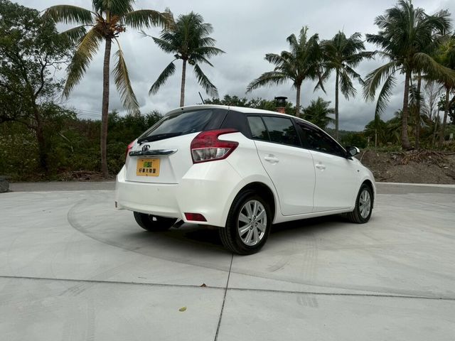 TOYOTA豐田 YARIS  第2張相片
