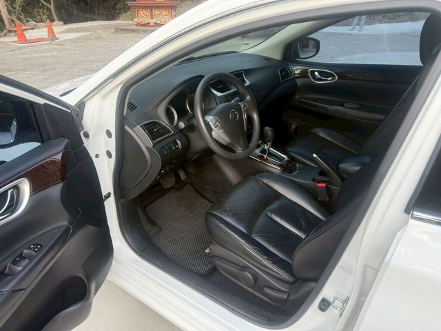 NISSAN日產 SENTRA  第7張相片