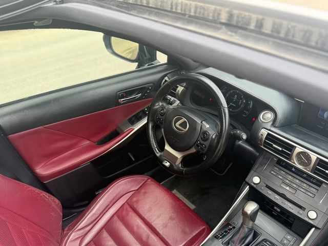 LEXUS凌志 IS200T  第7張相片