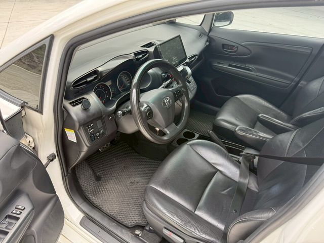 TOYOTA豐田 WISH  第8張相片