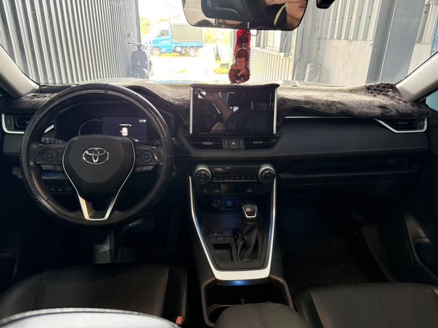 TOYOTA豐田 RAV4  第5張相片