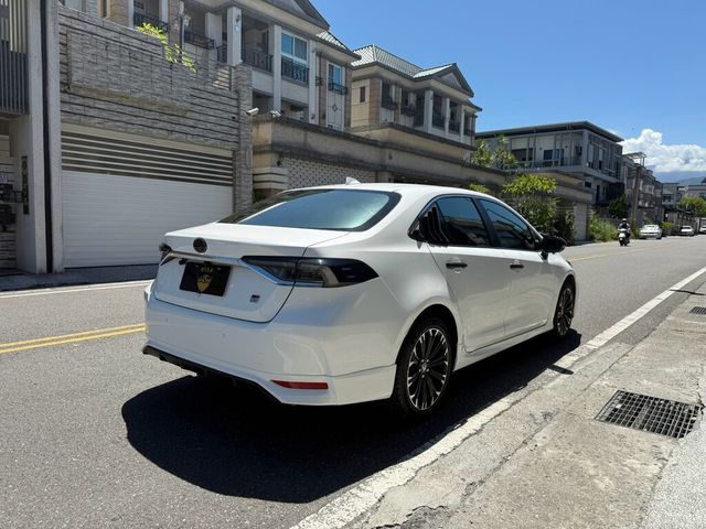TOYOTA豐田 ALTIS  第2張相片