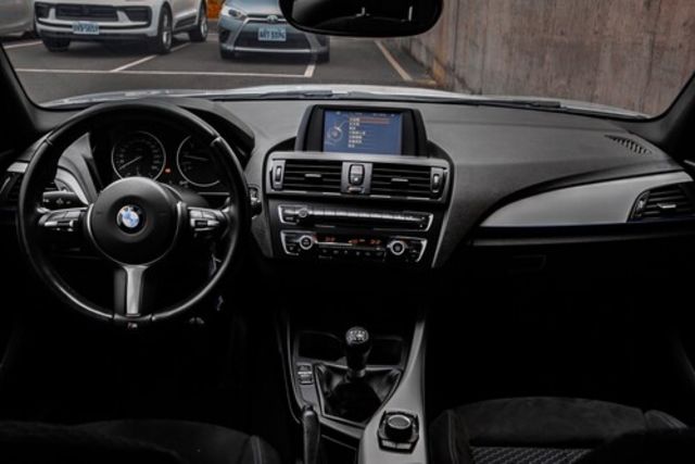 BMW寶馬 118I  第6張相片