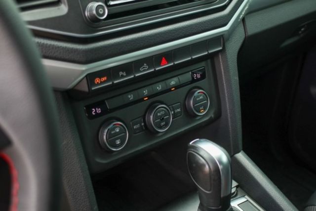 VOLKSWAGEN福斯 AMAROK  第10張相片