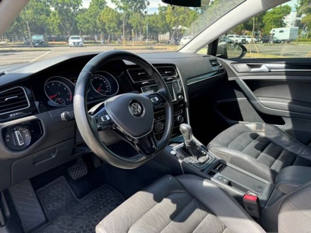 VOLKSWAGEN福斯 GOLF  第4張相片