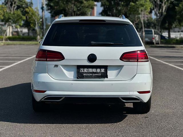 VOLKSWAGEN福斯 GOLF VARIANT  第4張相片