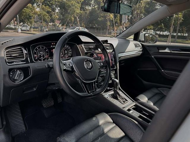 VOLKSWAGEN福斯 GOLF VARIANT  第11張相片