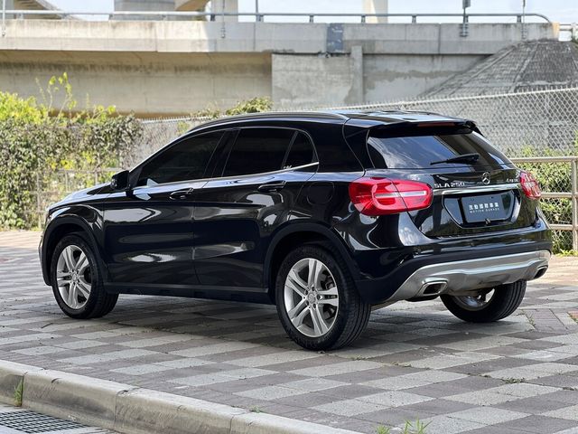 M-BENZ賓士 GLA250  第1張相片