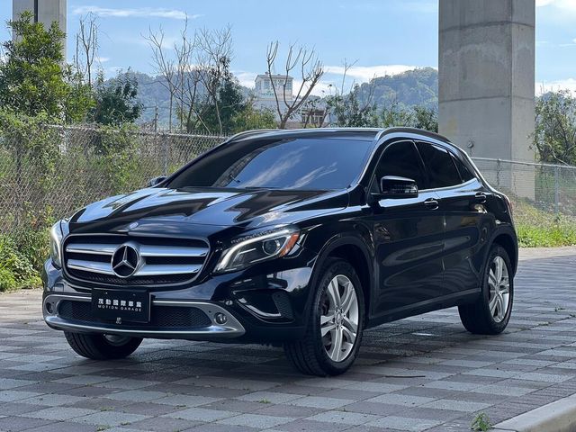 M-BENZ賓士 GLA250  第5張相片