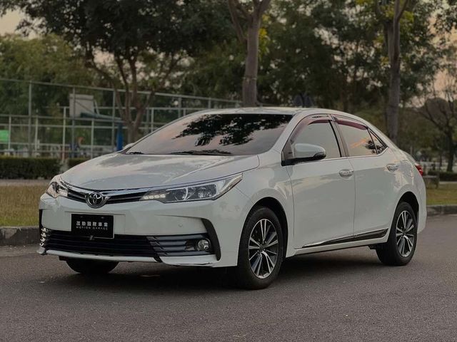 TOYOTA豐田 ALTIS  第1張相片