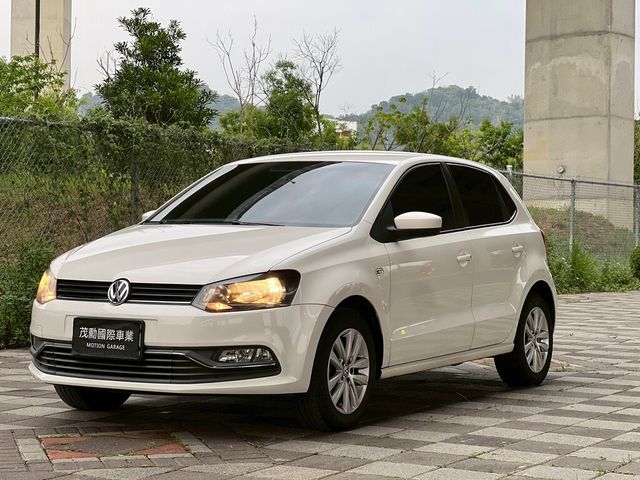 VOLKSWAGEN福斯 POLO  第2張相片