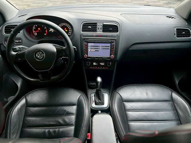 VOLKSWAGEN福斯 POLO  第6張相片