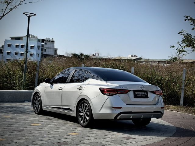 NISSAN日產 SENTRA  第3張相片