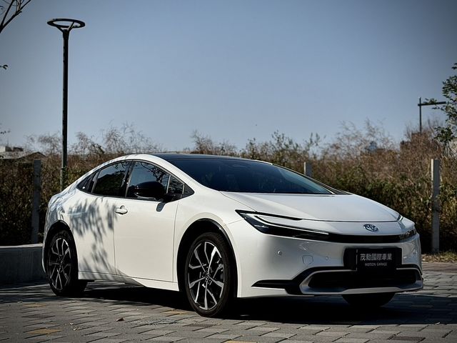 TOYOTA豐田 PRIUS PHV  第1張相片