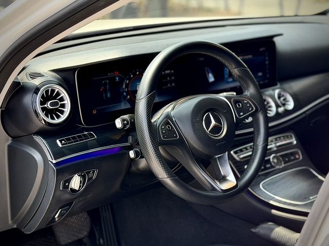 M-BENZ賓士 E200  第5張相片