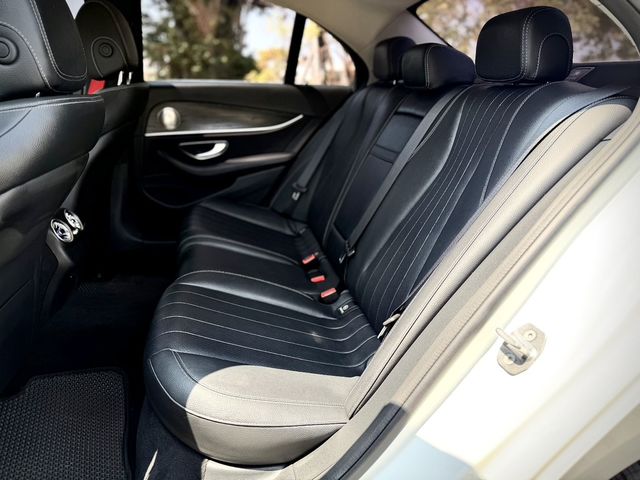 M-BENZ賓士 E200  第7張相片