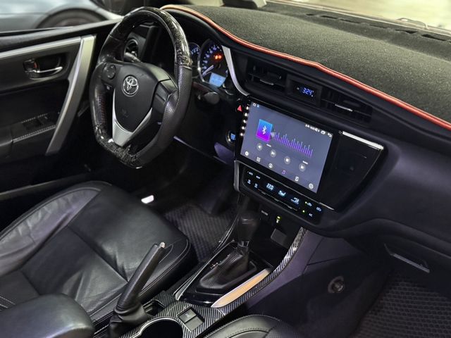 TOYOTA豐田 ALTIS  第6張相片