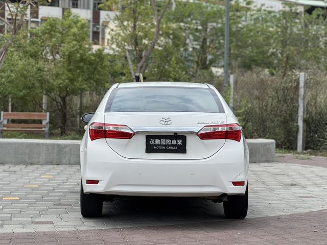 TOYOTA豐田 ALTIS  第3張相片