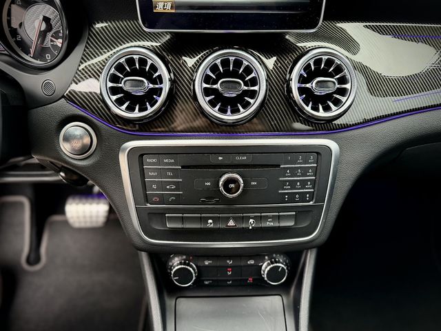 M-BENZ賓士 CLA45 AMG  第14張相片