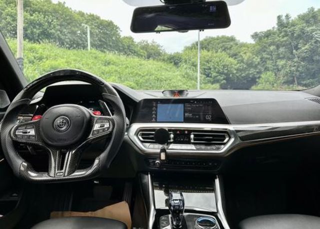 BMW寶馬 330I  第5張相片