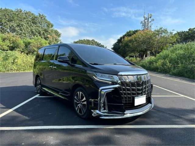 TOYOTA豐田 ALPHARD  第2張相片