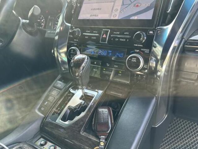 TOYOTA豐田 ALPHARD  第9張相片