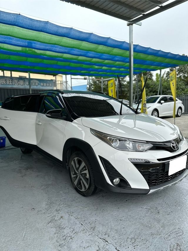 TOYOTA豐田 YARIS CROSSOVE  第1張相片