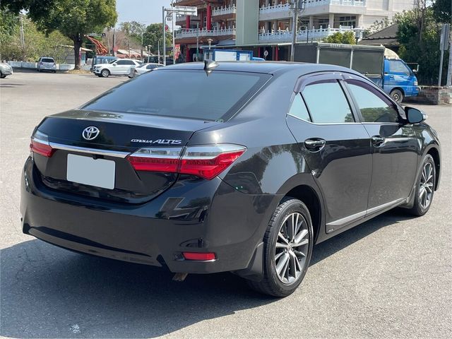 TOYOTA豐田 ALTIS  第4張相片