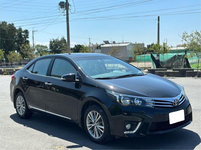 TOYOTA豐田 ALTIS  第3張相片
