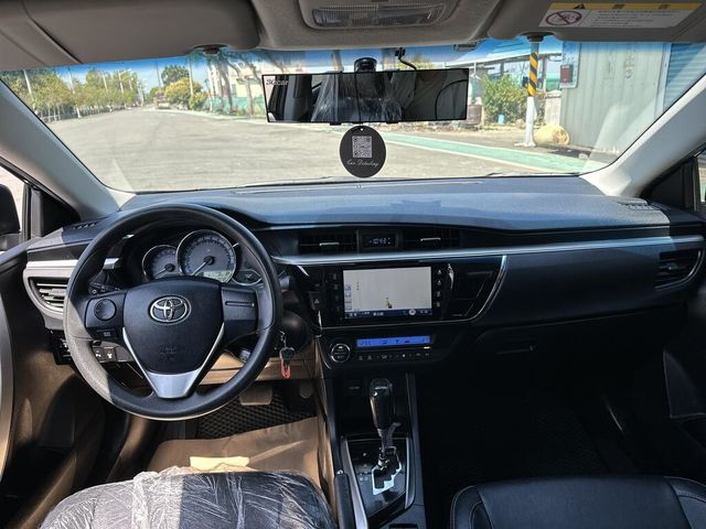 TOYOTA豐田 ALTIS  第6張相片