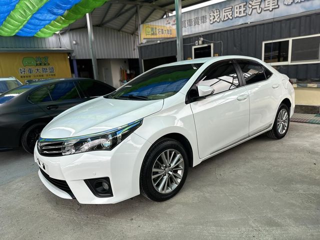 TOYOTA豐田 ALTIS  第3張相片