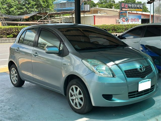 TOYOTA豐田 YARIS  第2張相片