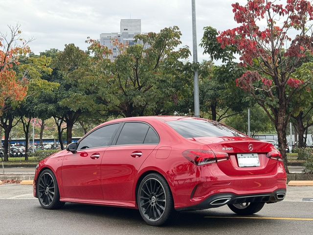M-BENZ賓士 A200  第3張相片